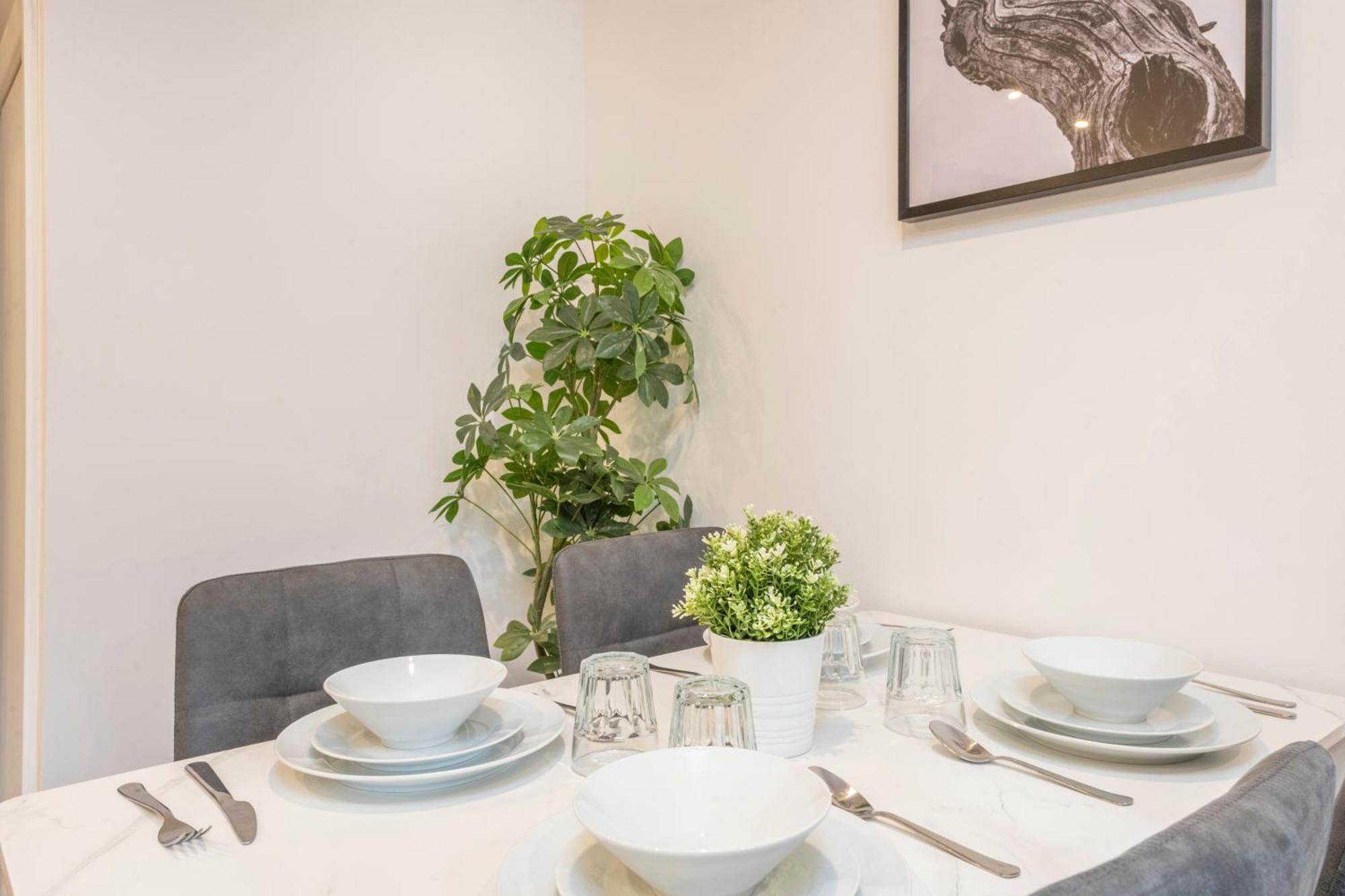 The Perfect Stay London, Home With 2 Bedrooms 1 Bath - Battersea, Vauxhall And Nine Elms Eksteriør billede